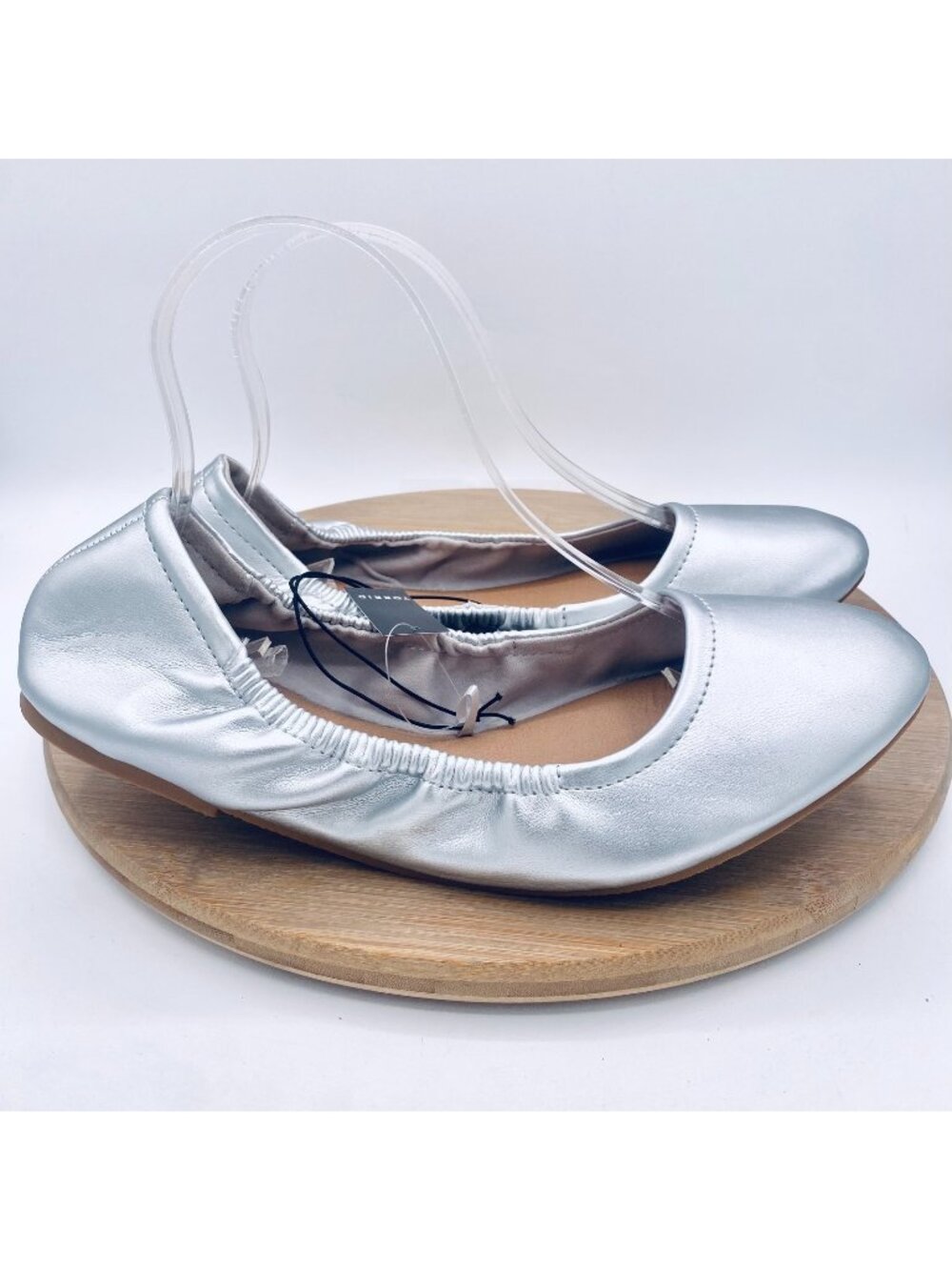 Torrid Shoes Womens 11 Silver Vegan Leather Scrunch Ballet Flats NWT
